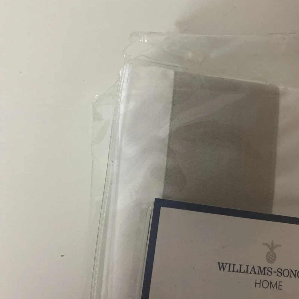 Williams Sonoma Home Chambers Heritage Percale Border Standard Sham Light Gray